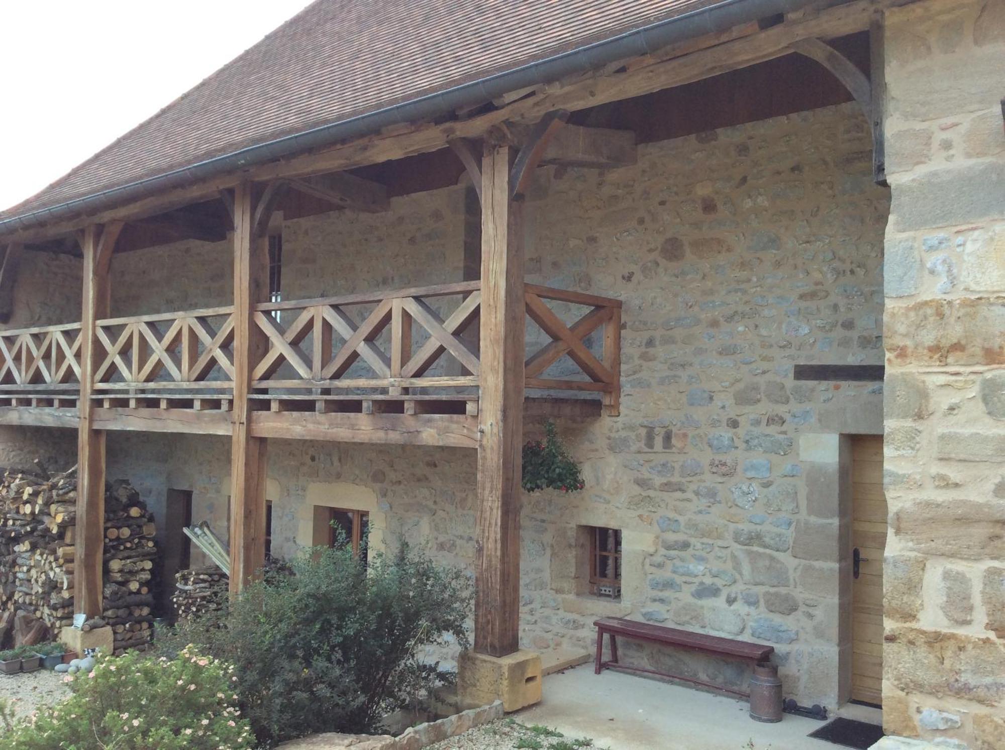 Bed and Breakfast Domaine De Noyer Saint-Christophe-en-Brionnais Экстерьер фото